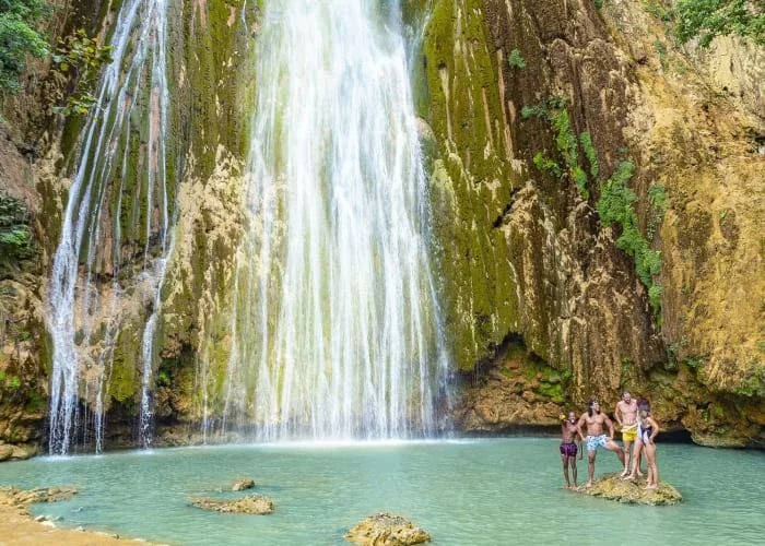 Cascade d'El Limón + Cayo Levantado depuis Punta Cana